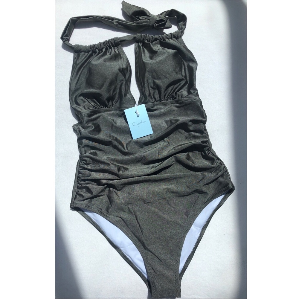 NWT Cupshe I Like You Halter One-Piece Sz Medium